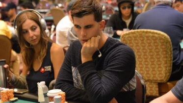 How to Play Poker Tired